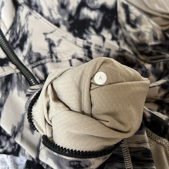 Lululemon Forme Jacket - Picture 3 of 3